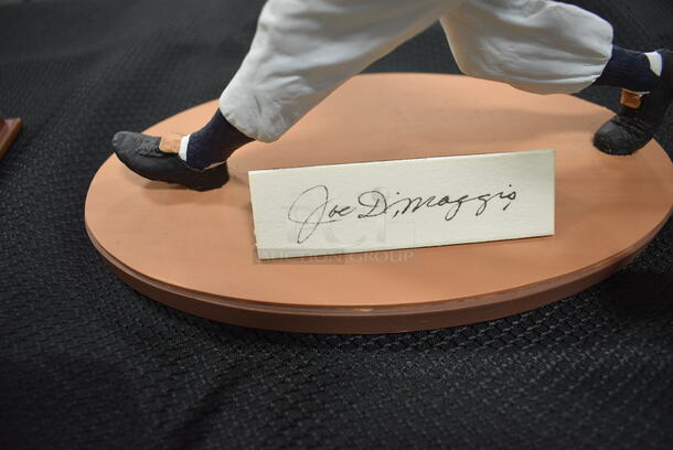 LIMITED EDITION! Joe DiMaggio Autographed Figurine! 347/2214. - Image 4 of 5