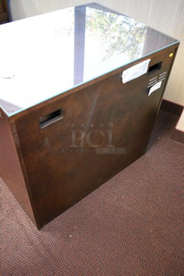 ASTONISHING! Hooker Furniture Home Office Brookhaven Lateral File With Glass Top. 32x23x31 - Image 8 of 8