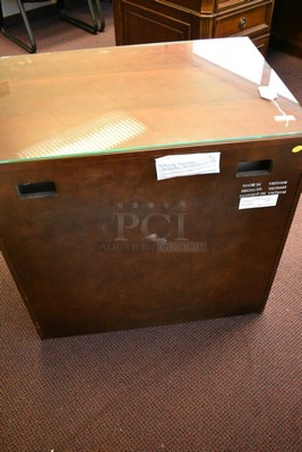 ASTONISHING! Hooker Furniture Home Office Brookhaven Lateral File With Glass Top. 32x23x31 - Image 8 of 8