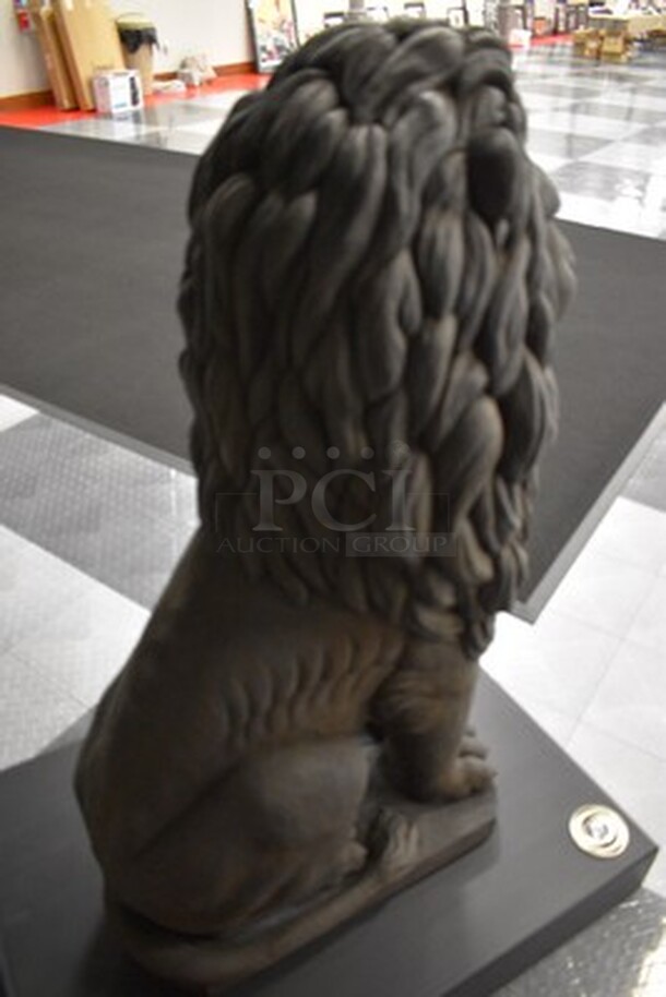 GORGEOUS! Concrete Lion Statue On Black Platform With 2 Lights. 55x29.5x111. Tested and Working! - Image 9 of 10