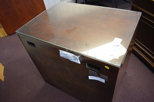 ASTONISHING! Hooker Furniture Home Office Brookhaven Lateral File With Glass Top. 32x23x31 - Image 6 of 6