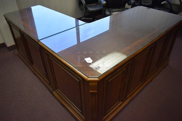 BEAUTIFUL! Hooker Furniture Brookhaven L Shaped Desk With 5 Drawers and Pull Out Printer Drawer With Glass Table Top. Small Section 49x24.5x31. Large Section 67x28x31.