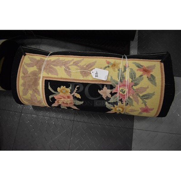 BEAUTIFUL! Decorative Rug! 113x1x27 - Image 2 of 5