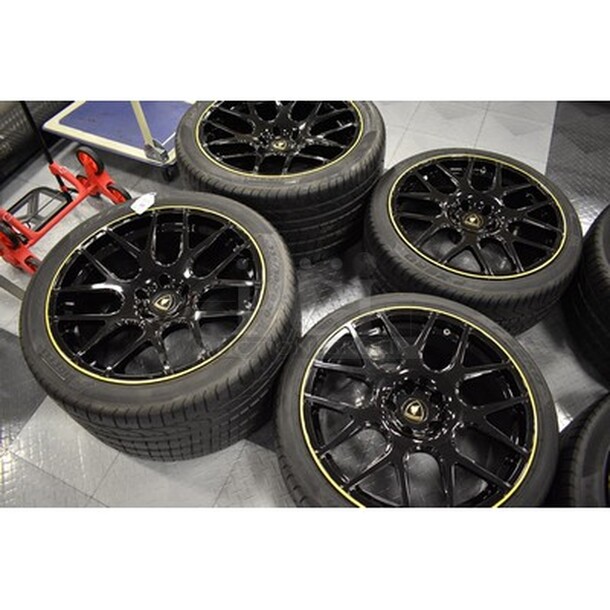 4 ONLY USED ONCE! Lamborghini Aventador Rims Iperione Staggered Wheel Set For 20in and 19in Rims! 4x Your Bid! - Image 2 of 7