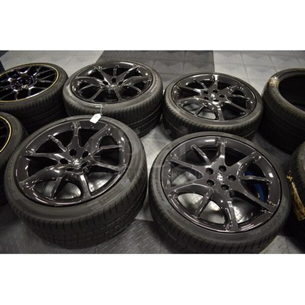 4 ONLY USED ONCE! Maserati Granturismo Rims With Staggered Wheel Set For 20in and 19in Rims! 4x Your Bid! - Image 2 of 10