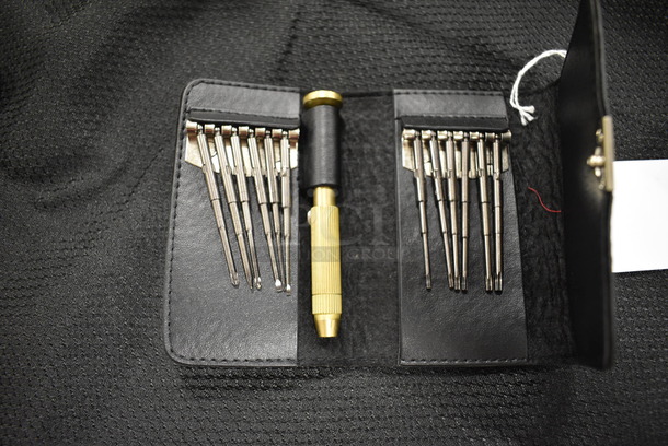 Lot Of Various Pocket Size Leather Made Wallets. All In One Money! - Image 5 of 5