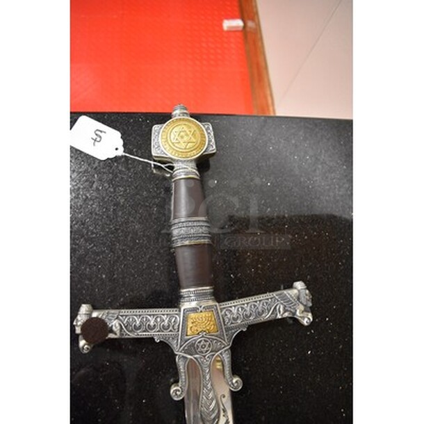 AMAZING! King Solomon Sword Silver by Marto-Toledo. Judaic symbols: Star of David , Lions of Judea and the Ark of the Covenant. Stainless Steel Blade with Judaic Etchings, 24K Gold Medallions. Ancient Judaic Sword. 47x1x9. - Image 2 of 7