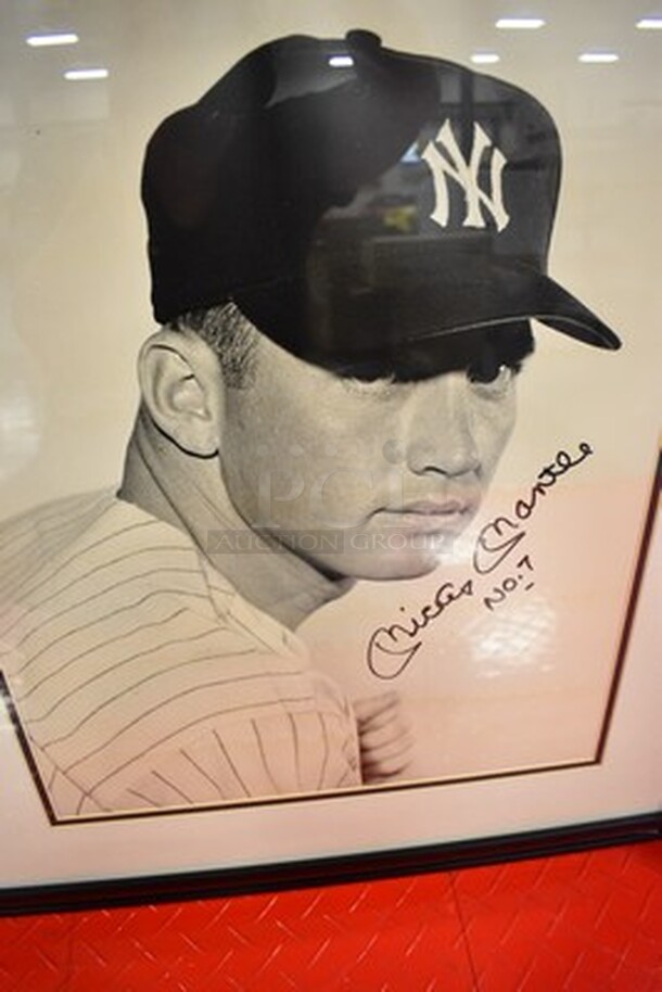 Signed Picture of Mickey Mantle. Comes With Letter of Authenticity! 25x1x29. - Image 4 of 7