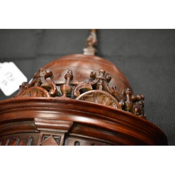 ASTONISHING! 2 Design Toscano Winthrop Court Wooden Wall Niche! 9x8x38. 2x Your Bid! - Image 4 of 9
