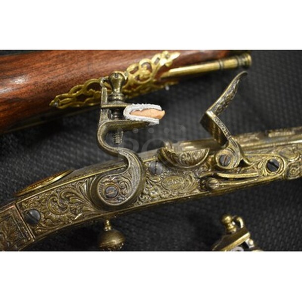 2 AWESOME Antique Gun Replicas! 2x Your Bid! - Image 7 of 7