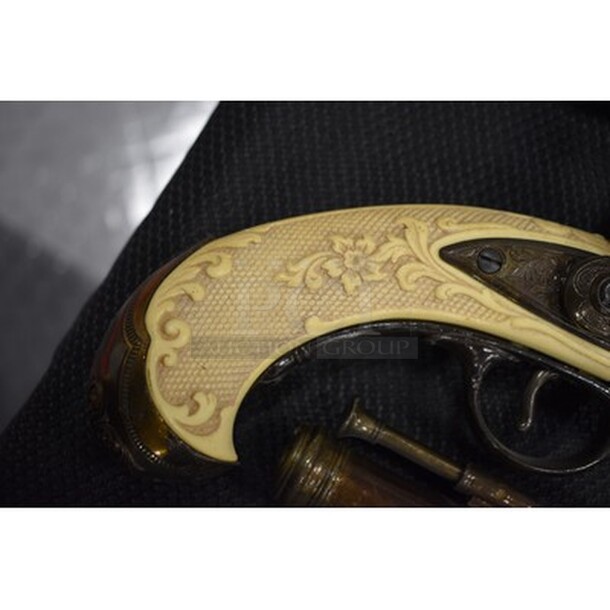 2 AWESOME Antique Gun Replicas! 2x Your Bid! - Image 2 of 4