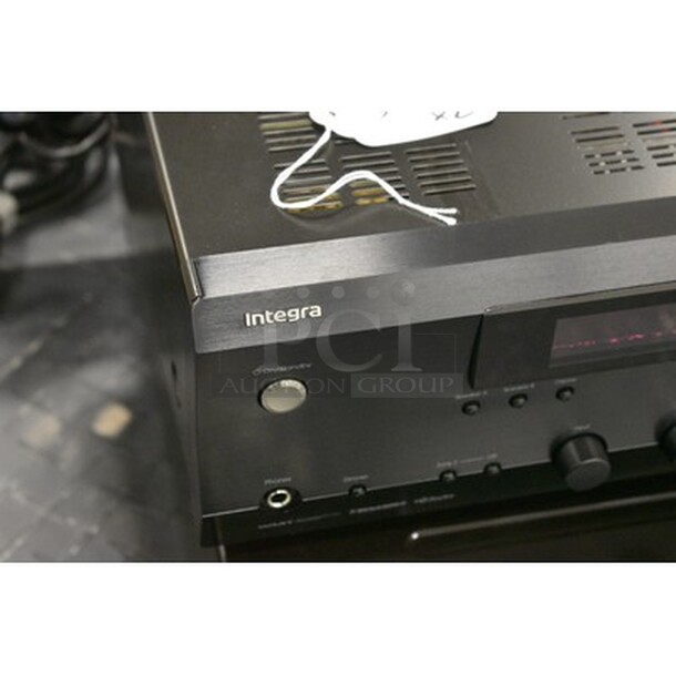 Integra Model CDC-3.4 and Integra Model DTM 40.4 Compact Disc Changers! 2x Your Bid! - Image 3 of 7