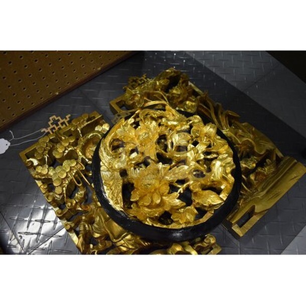 3 Gold and Black Colored Wall Decor! Circular Piece is 12x12x2, Rectangular Pieces are 8x2x17. 3x Your Bid! - Image 3 of 6