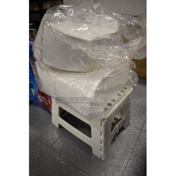 Lot of Napkins and Plastic Step Stool - Image 1 of 3
