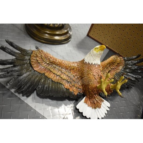 ONE OF A KIND! Design Toscano Freedom's Pride Eagle. 31x8x10  - Image 3 of 4