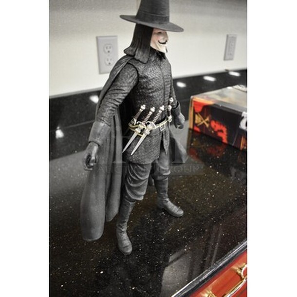 V For Vendetta Action Figure With Original Box! 8x1x12. Tested and Working! - Image 7 of 9