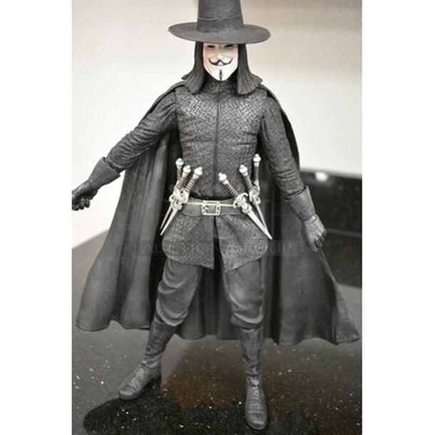 V For Vendetta Action Figure With Original Box! 8x1x12. Tested and Working! - Image 8 of 9
