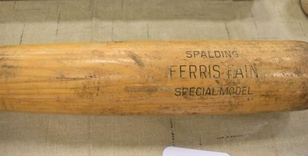 NICE! Vintage 1950s Spalding Wood Baseball Bat 1843 Ferris Fain Special Model