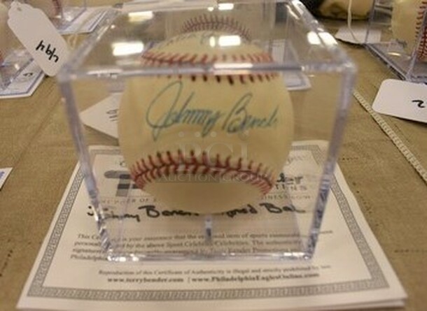 AWESOME! Baseball Autographed By Johnny Bench. Comes With Certificate of Authenticity! - Image 1 of 7