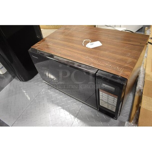 Panasonic Microwave - Image 3 of 7
