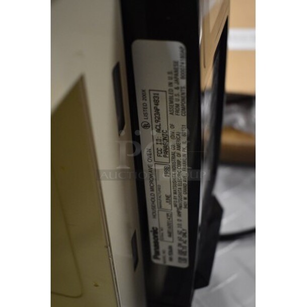 Panasonic Microwave - Image 7 of 7