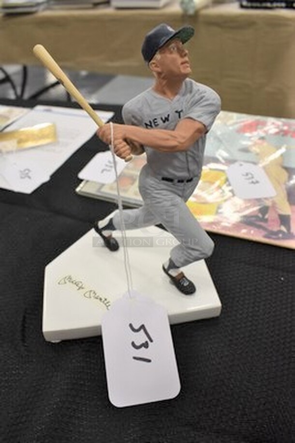 Salvino Mickey Mantle Figurine. 835/2000 - Image 1 of 5