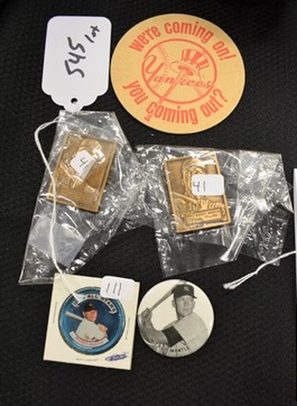 ALL IN ONE MONEY! Various Mickey Mantle Memorabilia Including Various Pins and More!