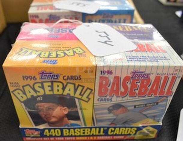 NEW IN BOX! Topps 1996 Baseball Trading Cards - Image 1 of 6