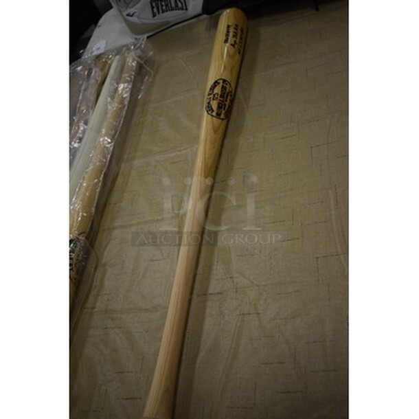 AWESOME! Louisville Slugger Bat Made To Babe's Ruth Own Specifications With Signature! Comes With Certificate Of Authenticity! R1935 - Image 3 of 7