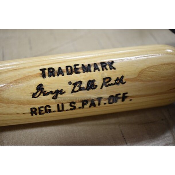 AWESOME! Louisville Slugger Bat Made To Babe's Ruth Own Specifications With Signature! Comes With Certificate Of Authenticity! R1935 - Image 5 of 7
