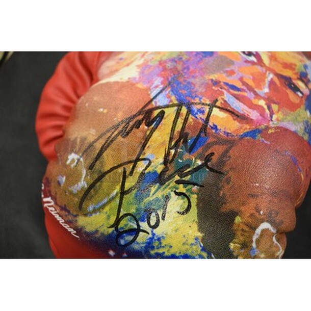 SWEET! Signed Larry Holmes Boxing Glove With Original Bag! - Image 4 of 7