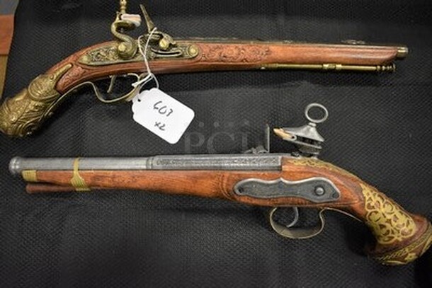 2 AWESOME Antique Gun Replicas! 2x Your Bid!