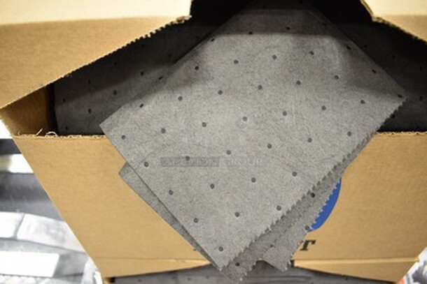 2 IN ORIGINAL DISPENSER BOX Pig Absorbent Matt Rolls. Roughly 15"x150.' 2x Your Bid! - Image 2 of 4