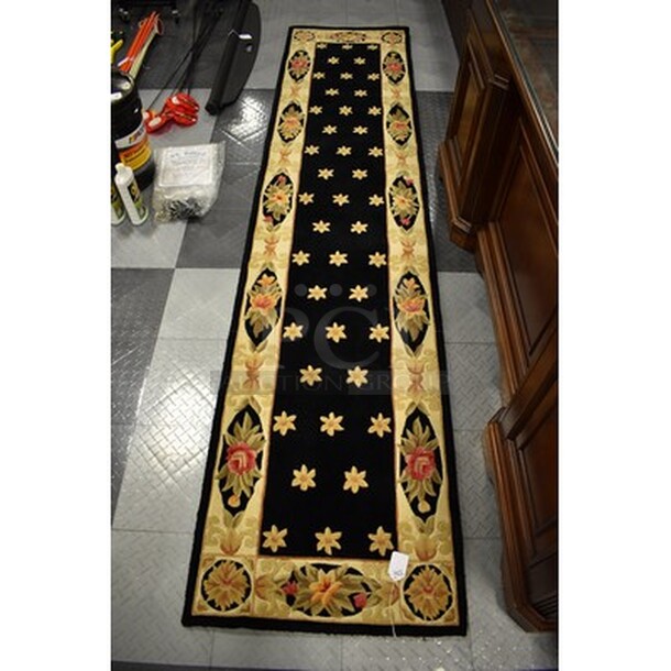 Black and Floral Decorative Rug! 118x1x27