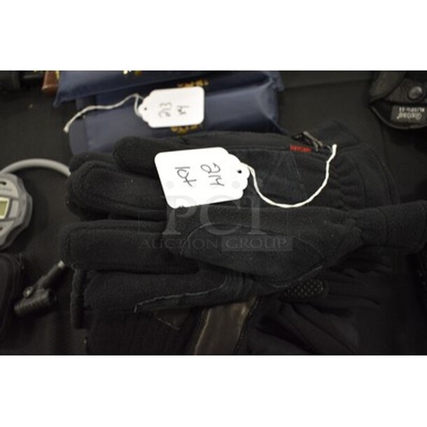 ALL IN ONE MONEY! Lot Of Driving Gloves! - Image 1 of 3