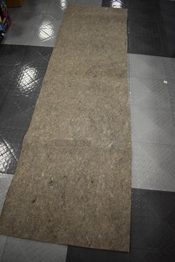 ALL IN ONE MONEY! Lot of Luxe Hold Reversible Rug Pad. Roughly 2'x8' - Image 4 of 4