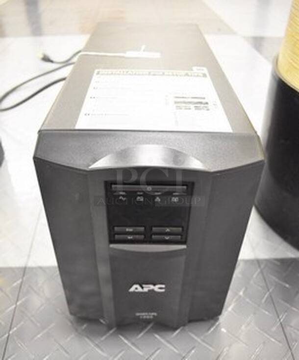 APC Smart-UPS 1000 - Image 1 of 5