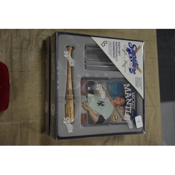 2 Mickey Mantle Card and World's Smallest Louisville Slugger Set. 2x Your Bid!