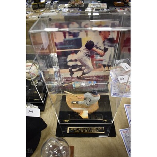 AWESOME! Mickey Mantle 1956 Triple Crown Figurine and Trading Card - Image 1 of 5
