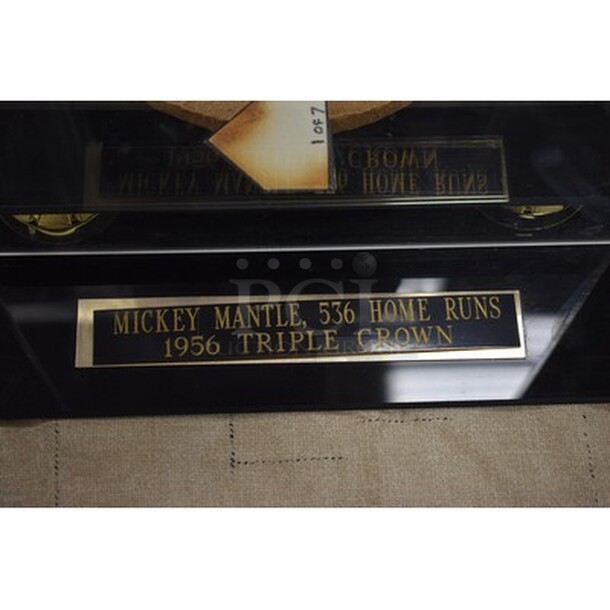 AWESOME! Mickey Mantle 1956 Triple Crown Figurine and Trading Card - Image 4 of 5