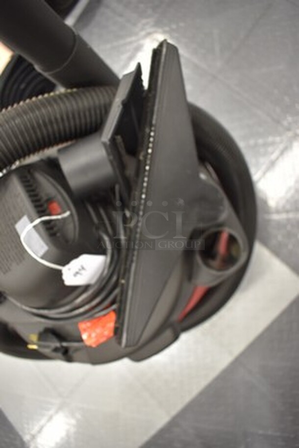 16 Gallon Wet/Dry Shop Vac Model 6060 on Wheels. Comes With Various Attachments. 120V, 60HZ. 14x14x47. Tested and Working! - Image 4 of 8