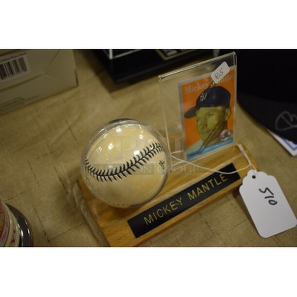 Mickey Mantle Baseball And Trading Card In Display Case! - Image 3 of 5