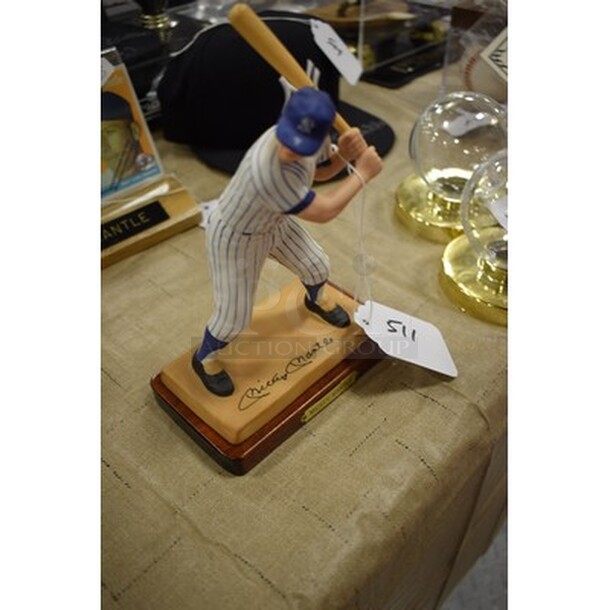 Mickey Mantle Figurine With Signature! - Image 2 of 5