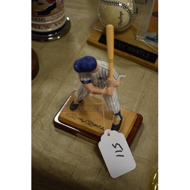 Mickey Mantle Figurine With Signature! - Image 3 of 5