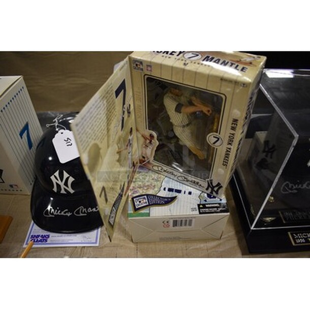 2 BRAND NEW IN BOX! Cooperstown Collection Collector's Edition Mickey Mantle Figurines! 2x Your Bid! - Image 5 of 6