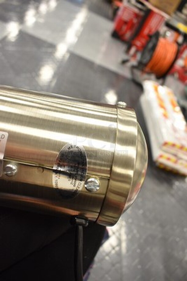 ALL IN ONE MONEY! Including Metropolitan Hand Held Model VM500 500 Watt Vacuum Cleaner. Tested and Working! - Image 6 of 6