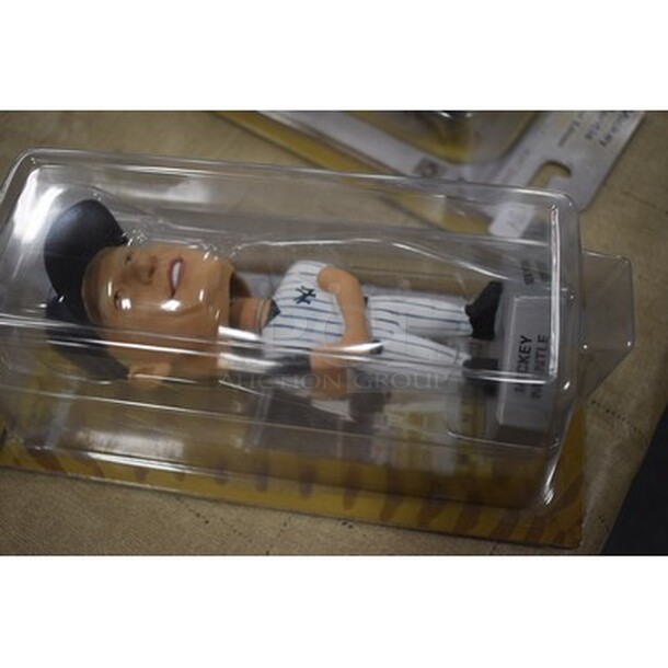 STILL IN BOX! Special Edition Mickey Mantle New York Yankees Figurine! - Image 4 of 5