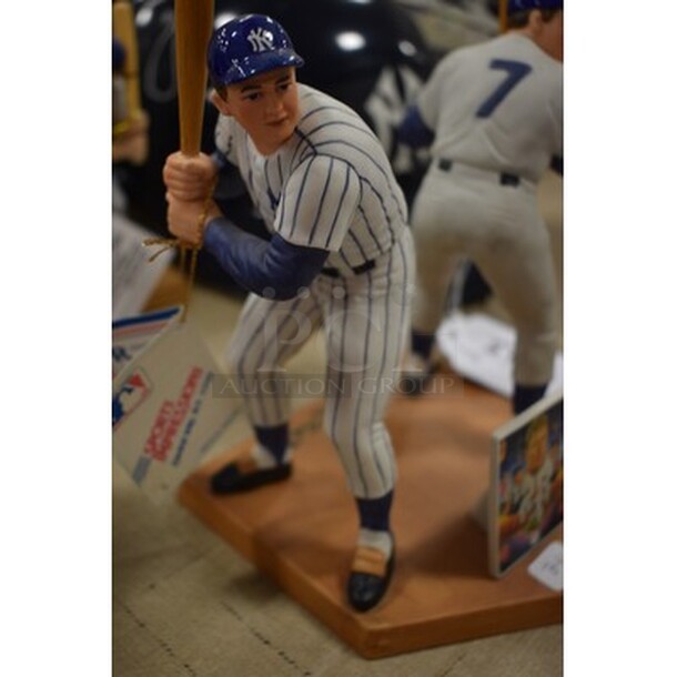 1990 Sports Impressions Special Commemorative "The Greatest Switch Hitter" Mickey Mantle Figurine With Signature! 1854/2401 - Image 4 of 8