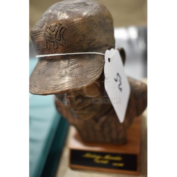 ONE OF A KIND! Quality Collectibles, Inc Brass Colored Mickey Mantle Head. 347/1000.  - Image 6 of 8
