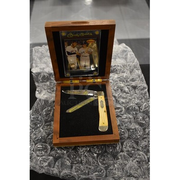 Mickey Mantle Pocket Knife With Box - Image 1 of 8